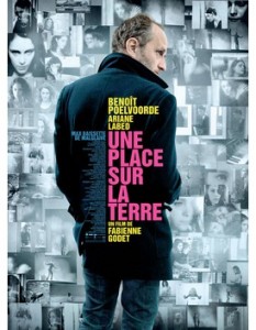 Une-Place-sur-la-Terre-affiche